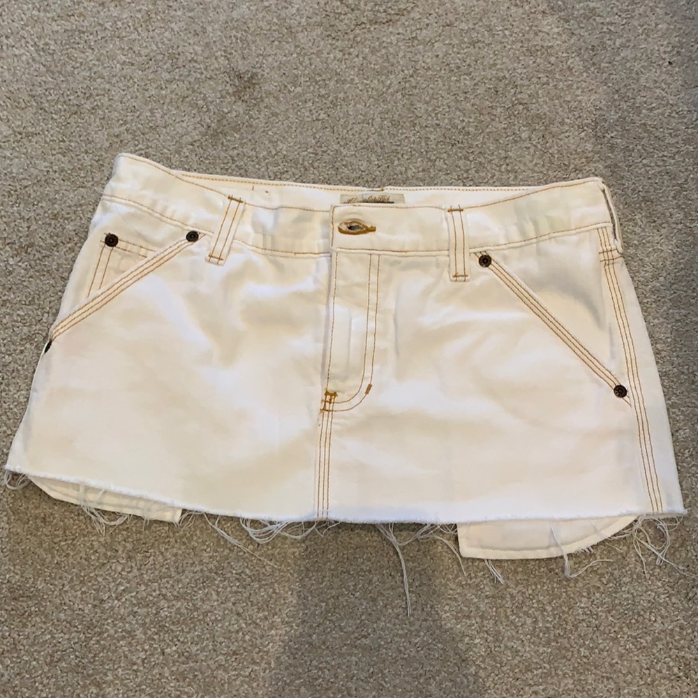 Abercrombie white jean skirt sz 4